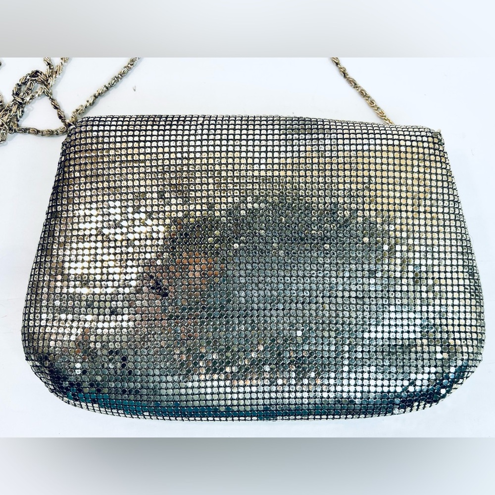 Vintage Silver Metal Mesh Evening Bag with Rhinestone Detail and Chain Strap - Picture 4 of 9